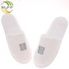 /product-detail/high-quality-low-prices-coral-fleece-standardsize-personalized-custom-white-slipper-with-logo-spa-disposable-hotel-slippers-60705077282.html