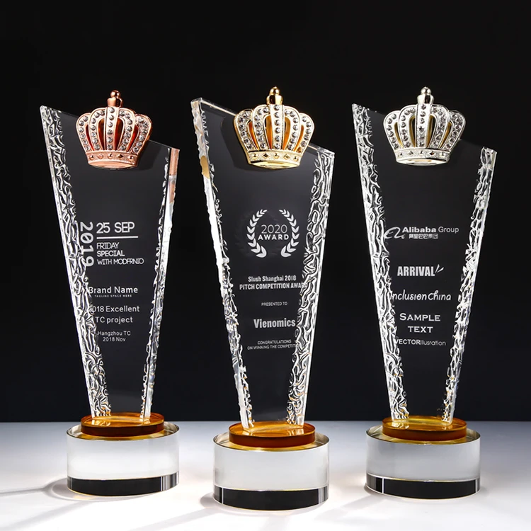 Moderno 3 cores Coroa de Cristal Troféu Para corridas evevt Lembrança
