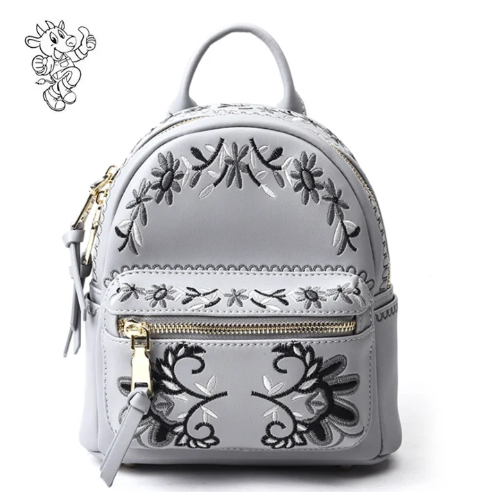 2019 new fashion exquisite embossed luxury brand bag genuine leather backpack women floral designer backpack, Oem/backpack women
2019 new fashion exquisite embossed luxury brand bag genuine leather backpack women floral designer backpack, Oem/backpack women