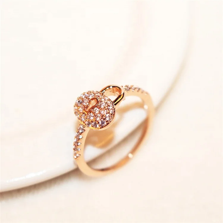 Full CZ Crystal Luxury Lock Rings Rose Gold Metal Rings For Women Girls Part Wedding Fine Jewelry Gift
Full CZ Crystal Luxury Lock Rings Rose Gold Metal Rings For Women Girls Part Wedding Fine Jewelry Gift