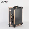 ILUMAY professional LED lighted diamond makeup artist train case with 4 legs and socket