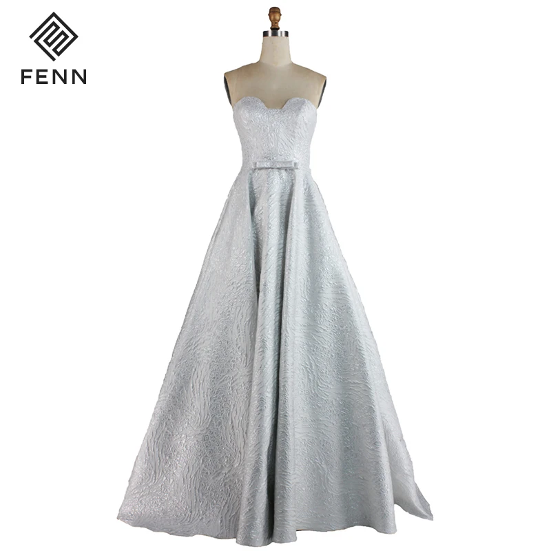 3D Pattern Printed Fabric Backless Long Evening Party Gown Floor Length Silver Puffy Prom Dresses
3D Pattern Printed Fabric Backless Long Evening Party Gown Floor Length Silver Puffy Prom Dresses
