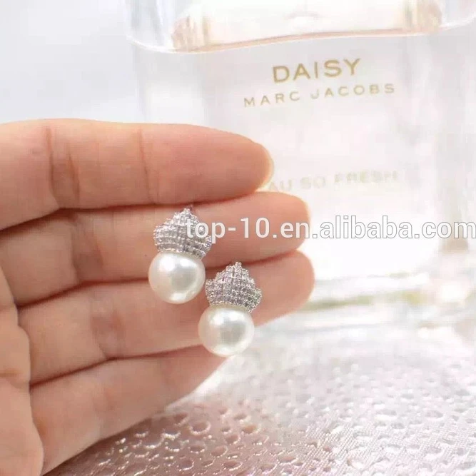 2019 Hot New Gorgeous Platinum High Quality Bridal Earrings Crown Shaped Cubic Zirconia Shell Pearl Korean Stud Earring Women
2019 Hot New Gorgeous Platinum High Quality Bridal Earrings Crown Shaped Cubic Zirconia Shell Pearl Korean Stud Earring Women