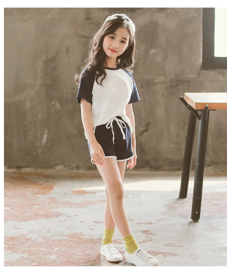 2019 fashion girls' clothing sets children suit short sleeve two-piece set school girls top and pant sport suit summer style
2019 fashion girls' clothing sets children suit short sleeve two-piece set school girls top and pant sport suit summer style