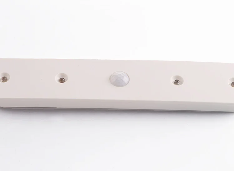 TYEE band-aid-like battery operated portable led work light