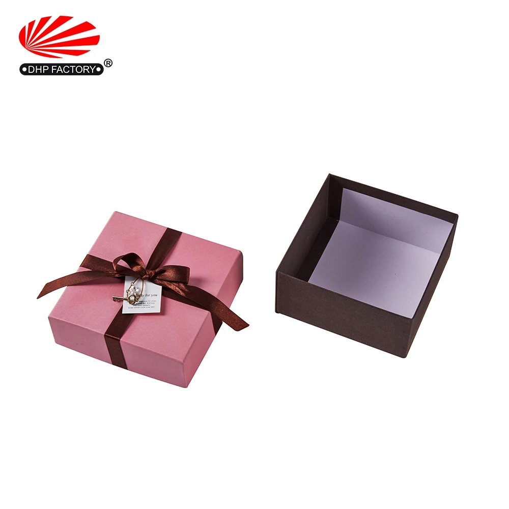 luxury gift ribbon  decorated storage  wedding dress packing