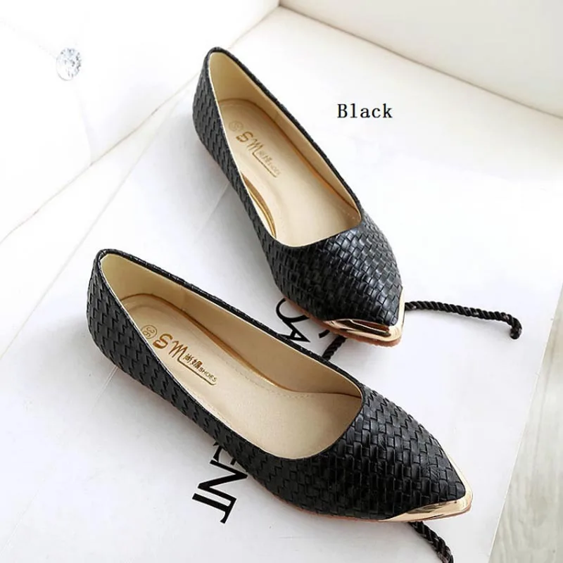 black and white flat shoes for ladies