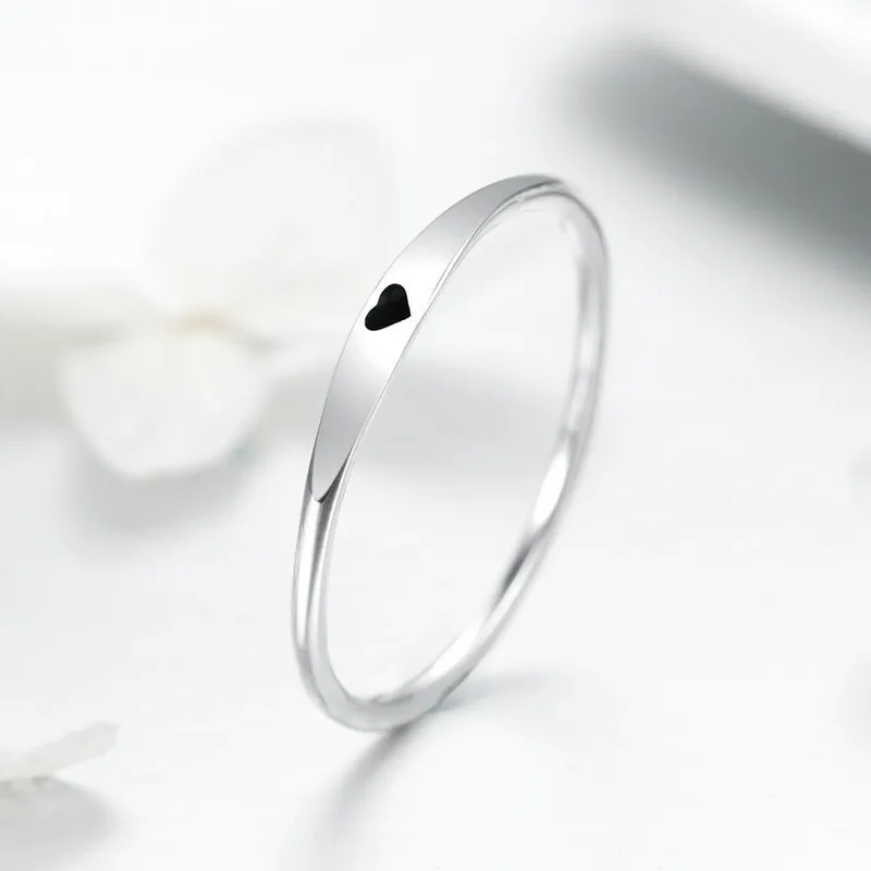 925 Sterling Silver Round Circle Pure Simple Heart Engrave Rings
925 Sterling Silver Round Circle Pure Simple Heart Engrave Rings