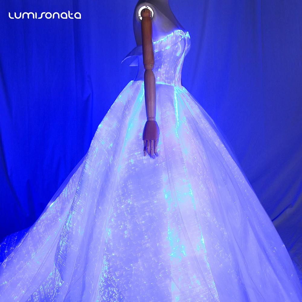Luminous Glow in the Dark LED Light up Princess Girls Party Fiber Optic Wedding Dress
Luminous Glow in the Dark LED Light up Princess Girls Party Fiber Optic Wedding Dress