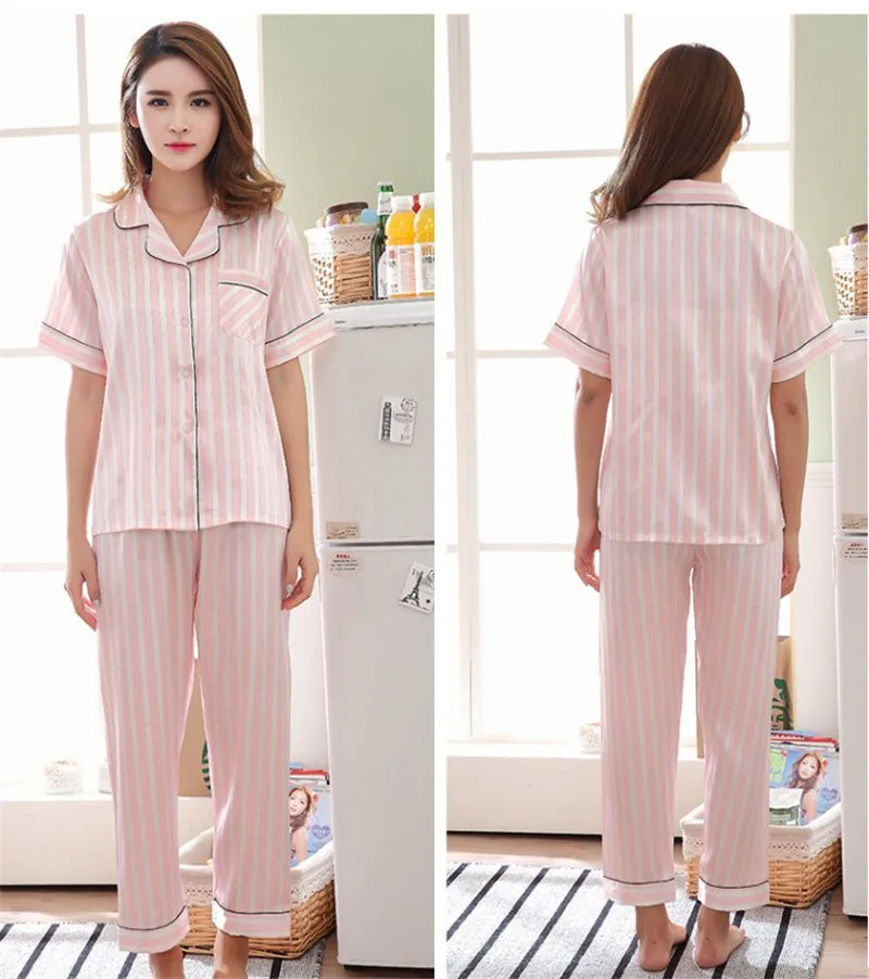 Summer ladies simulation silk 2019 new short-sleeved trousers two-piece suit thin pajamas, Pink;blue
Summer ladies simulation silk 2019 new short-sleeved trousers two-piece suit thin pajamas, Pink;blue