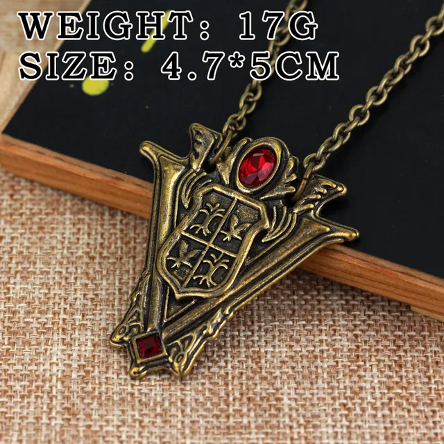 The Twilight Saga: New Moon “Volturi online Crest” Keychain & Necklace Combo