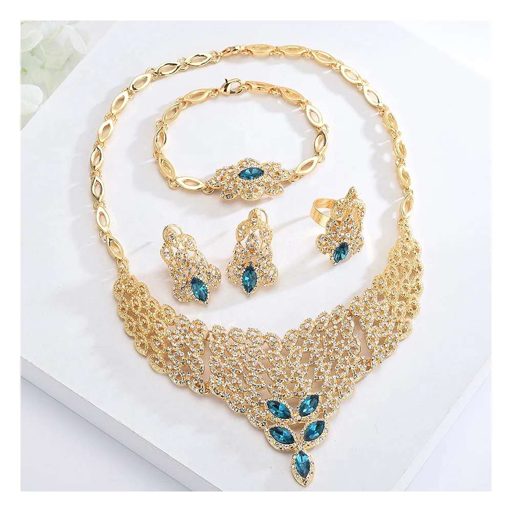 S10225 Hot Sale Elegant Cubic Zirconia Wedding 4 Piece Jewelry Set Bridal Of Dubai, Gold color
S10225 Hot Sale Elegant Cubic Zirconia Wedding 4 Piece Jewelry Set Bridal Of Dubai, Gold color