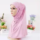Wholesale muslim lady fashion patch cloth cover lace cotton scarf women hijab