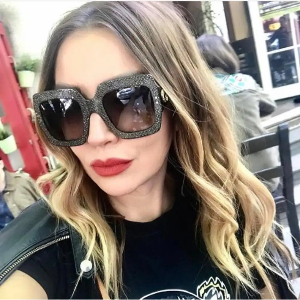 SHINELOT 97395 New Style Crystal Large Frame Women Fashion Sunglasses High Quality Sun Glasses
SHINELOT 97395 New Style Crystal Large Frame Women Fashion Sunglasses High Quality Sun Glasses