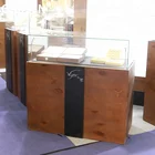Beautiful appearance jewelry store furniture glass jewelry display showroom design