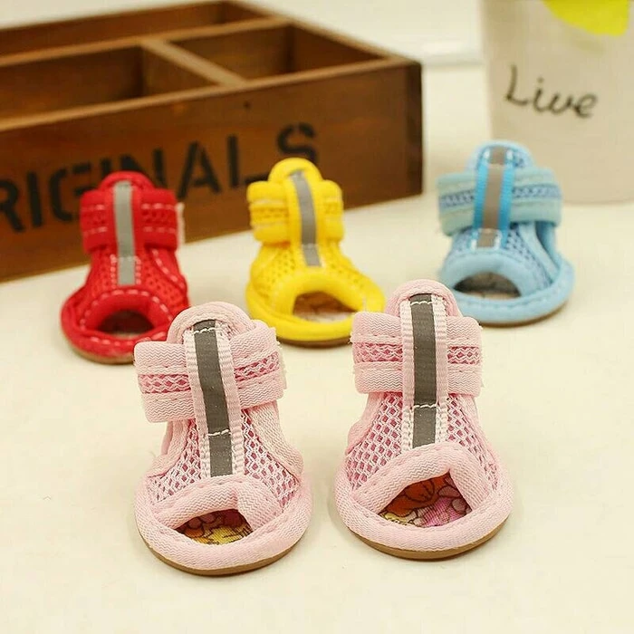 4pcs/lot Hot Sale Casual Anti-Slip Small Dog Shoes Cute Pet Shoes Shoe Spring Summer Breathable Soft Mesh Sandals Candy Colors
4pcs/lot Hot Sale Casual Anti-Slip Small Dog Shoes Cute Pet Shoes Shoe Spring Summer Breathable Soft Mesh Sandals Candy Colors