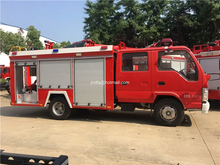 2000L water fire engine3.JPG