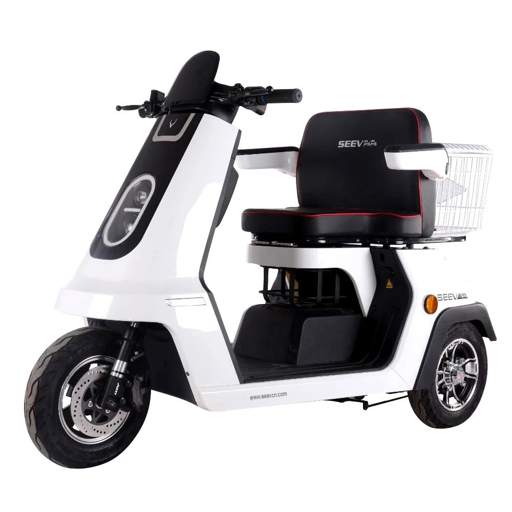 EEC одобрил трехколесный электрический скутер для пожилых людей
