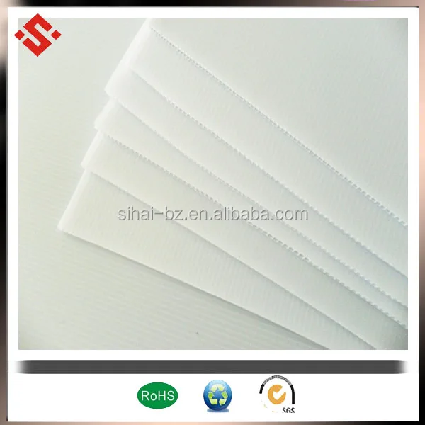 white coreflute sheet