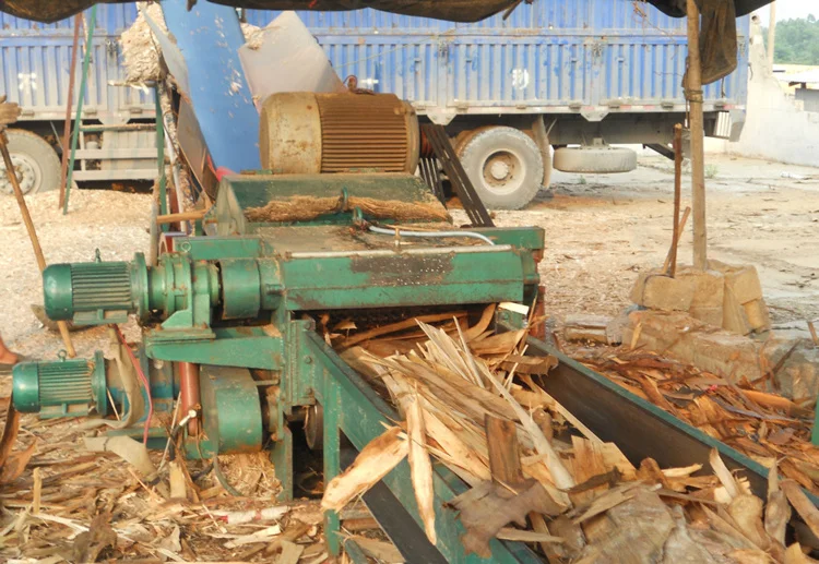wood chipper4.jpg