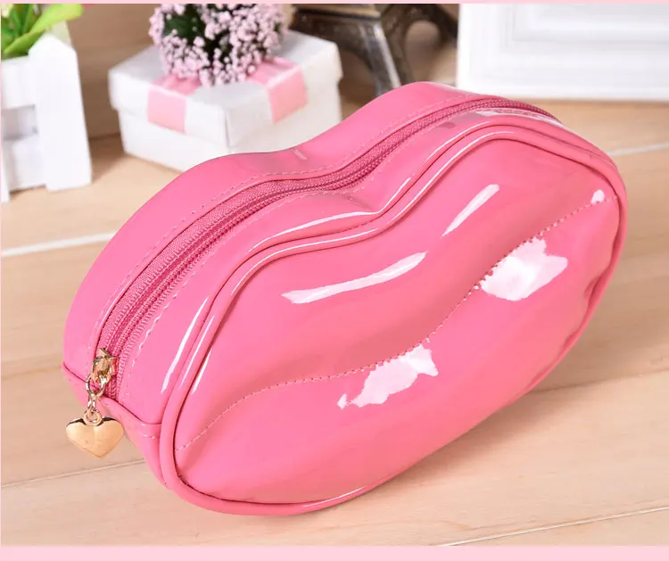 CB-17061303-lip shaped cosmetic bag3