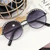 /product-detail/oem-custom-in-stock-pearl-retro-hippie-metal-lennon-round-sunglasses-uv400-women-sunglasses-vendors-62194651330.html