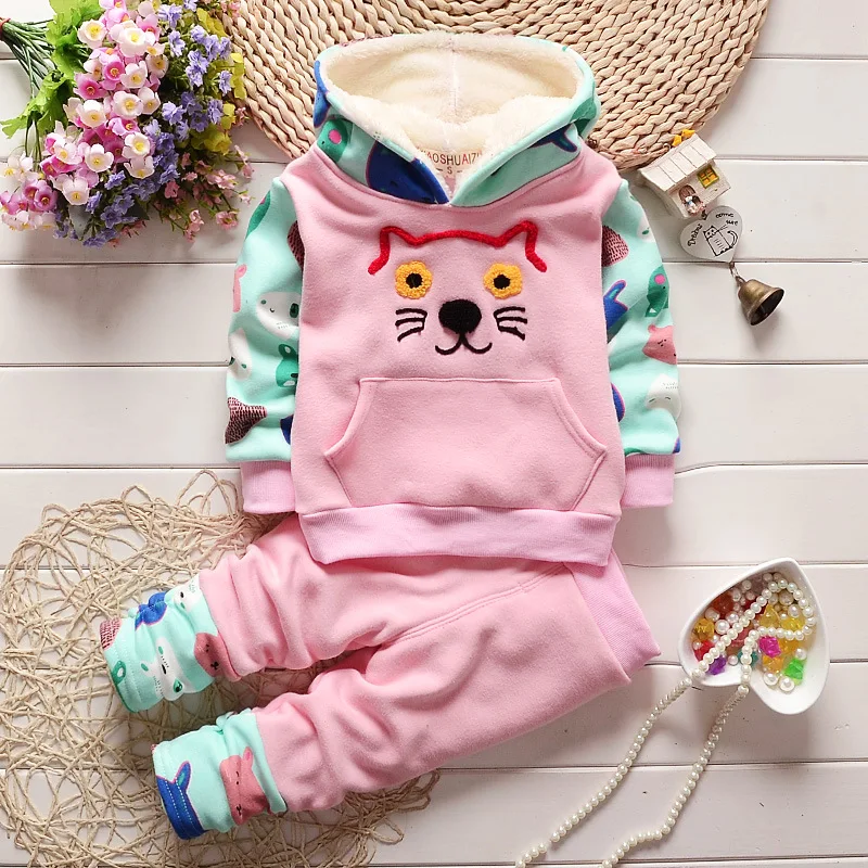 2533049765_912158948