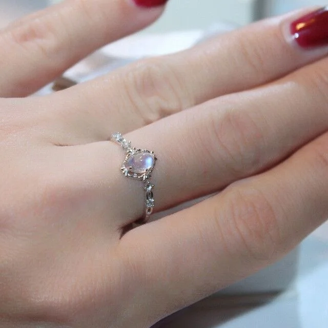 New Arrival Big Zircon CZ Stone Flower Ring for Women Fashion Wedding Engagement Rings Jewelry Christmas Gift
New Arrival Big Zircon CZ Stone Flower Ring for Women Fashion Wedding Engagement Rings Jewelry Christmas Gift