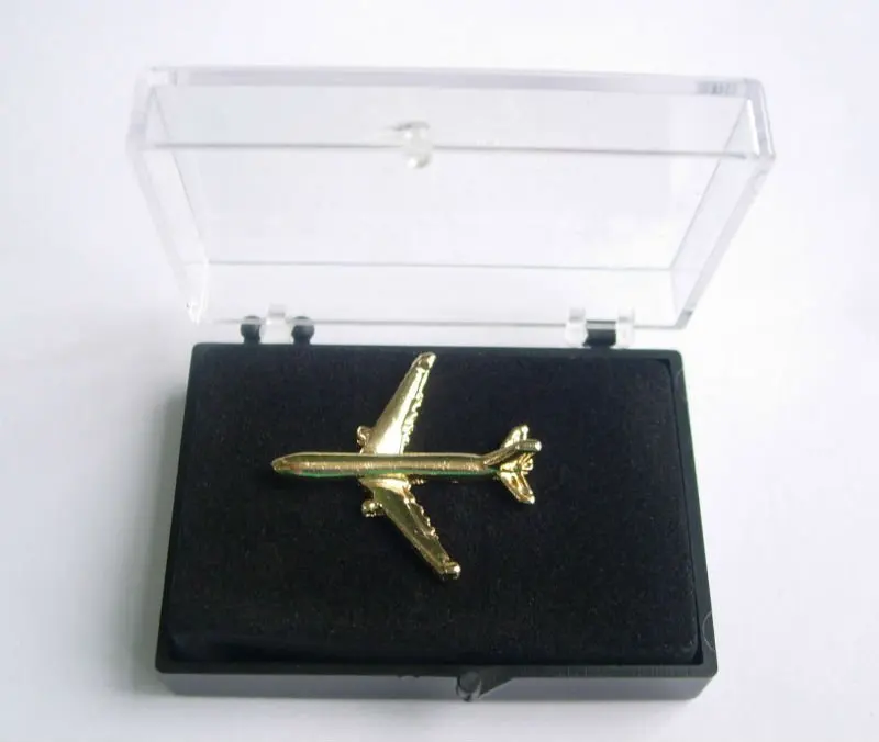 Золото самолет значки/металлических самолетов с лацканами значки