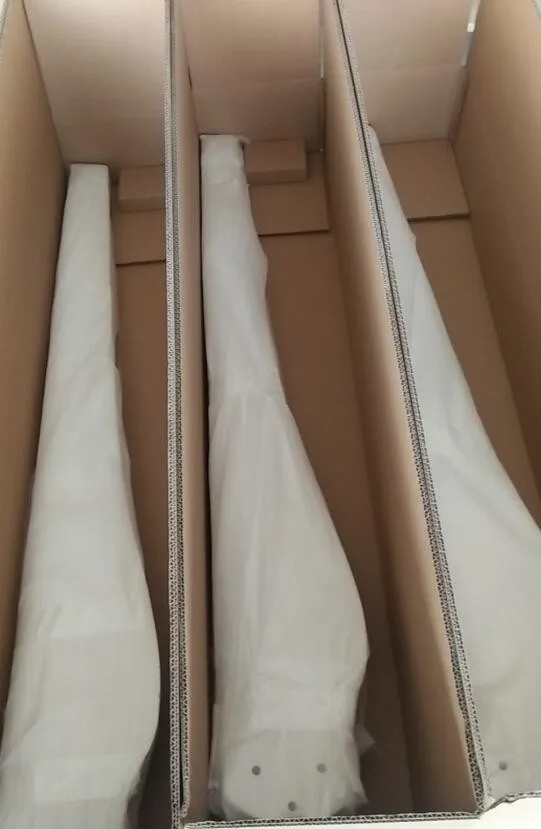 L blades packaging.jpg