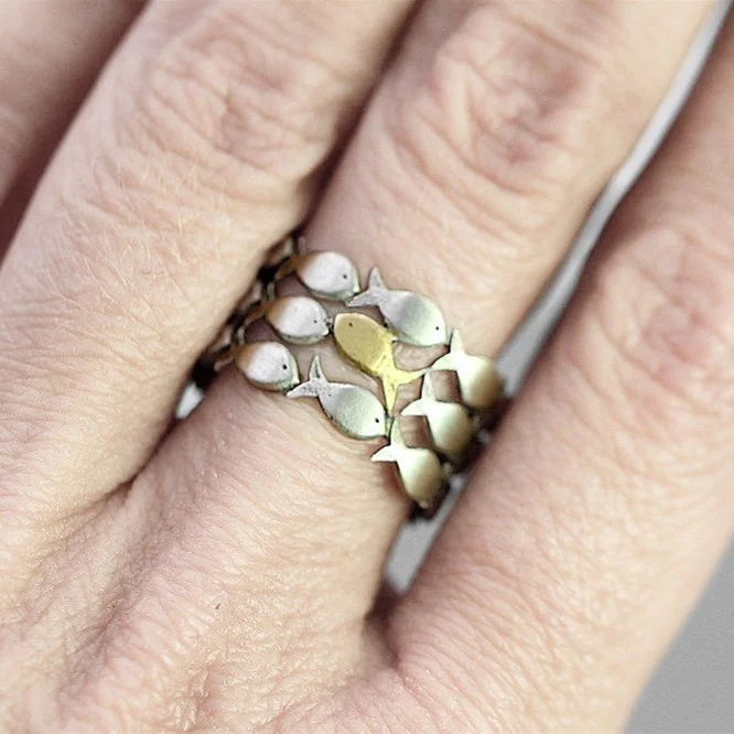 Lucky Fish Group Hollow Out Open Rings for Women Fashion Brand Cute Girls Animal Finger Ring Cocktail Party Jewelry Bague
Lucky Fish Group Hollow Out Open Rings for Women Fashion Brand Cute Girls Animal Finger Ring Cocktail Party Jewelry Bague