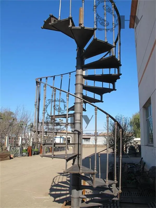 spiral staircases M1900.JPG