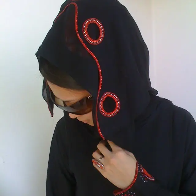 aznat abayas