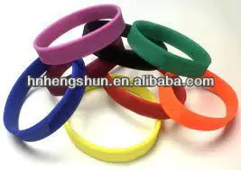 small colored rubber band