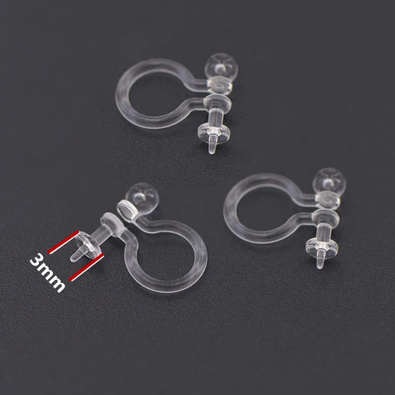 6487816561_568199572