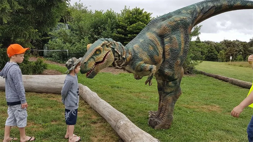 2018 amusement park dinosaur costume for games