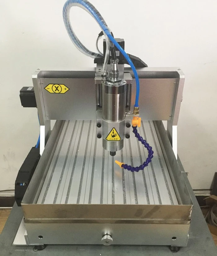 CNC 6040 with water tank (21).jpg