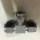 quick connect and compression fog nozzle fitting
