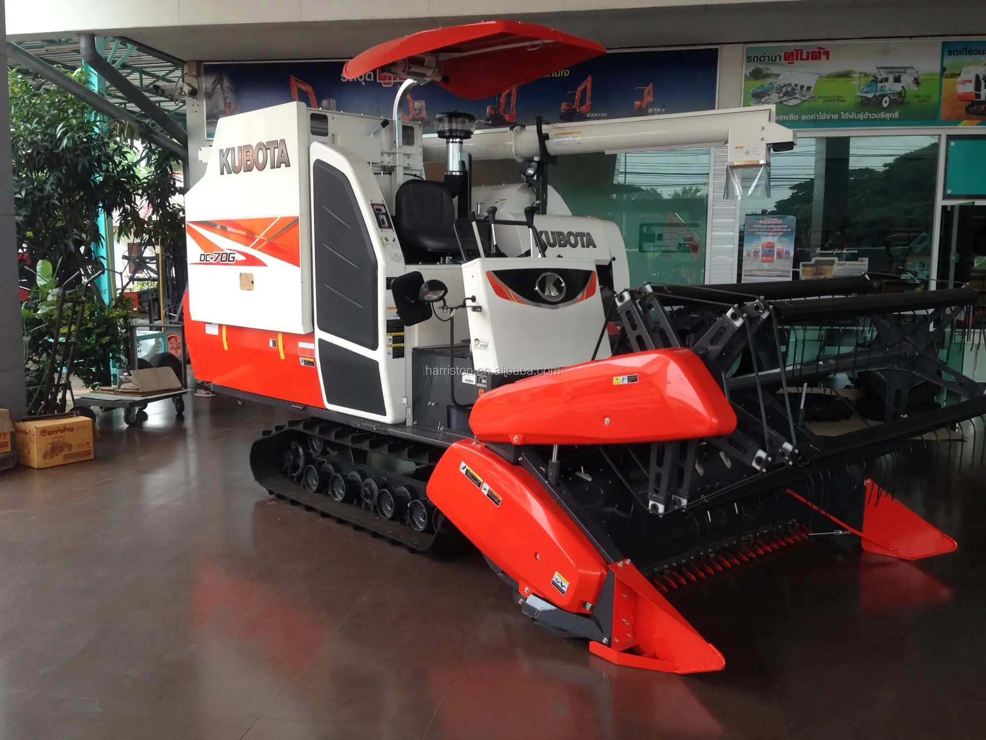 high quality kubota dc70g combine harvester