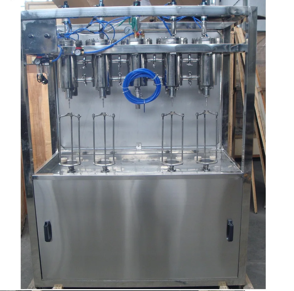 4 heads carbonation drinks manually filling machinery