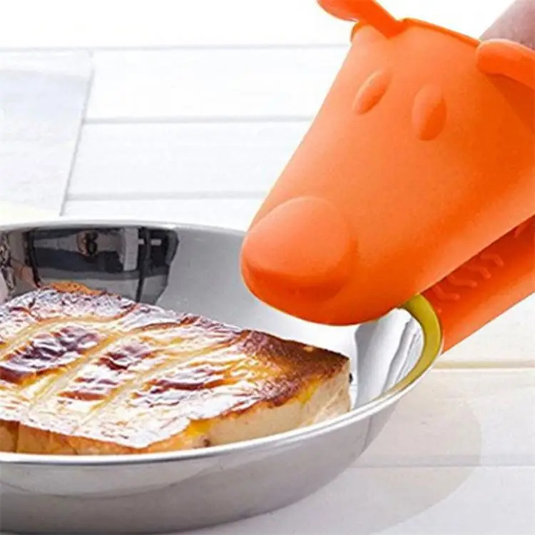 dog silicone oven mitt 1.jpg