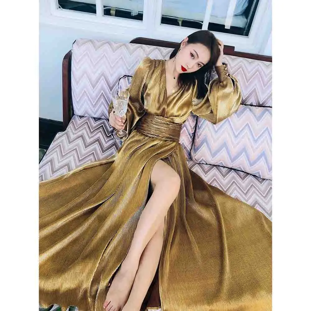 2019 new arrived robe gold silver one piece v neck casual dress party dress instock wholesale A3170
2019 new arrived robe gold silver one piece v neck casual dress party dress instock wholesale A3170