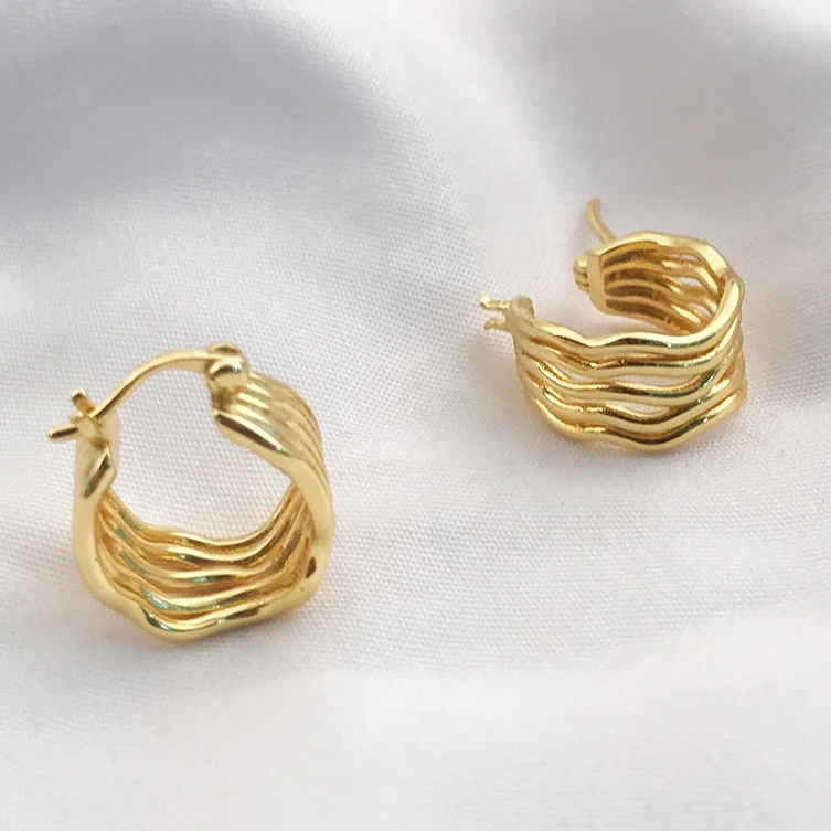 925 Silver sterling tear drop hoop earrings for women vintage 
925 Silver sterling tear drop hoop earrings for women vintage