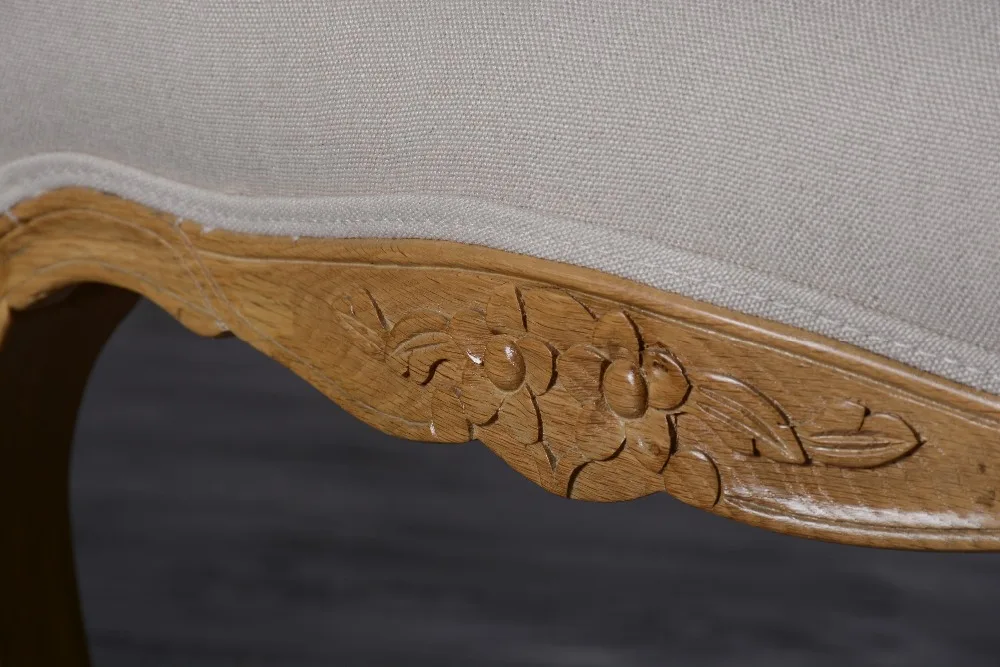 木製のレストランの椅子手彫刻が施された無垢/アーム付きのダイニングチェア仕入れ・メーカー・工場