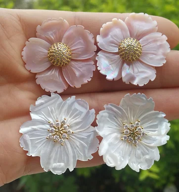 Premium Freshwater Shell New Mother's Day Flower Earrings
Premium Freshwater Shell New Mother's Day Flower Earrings