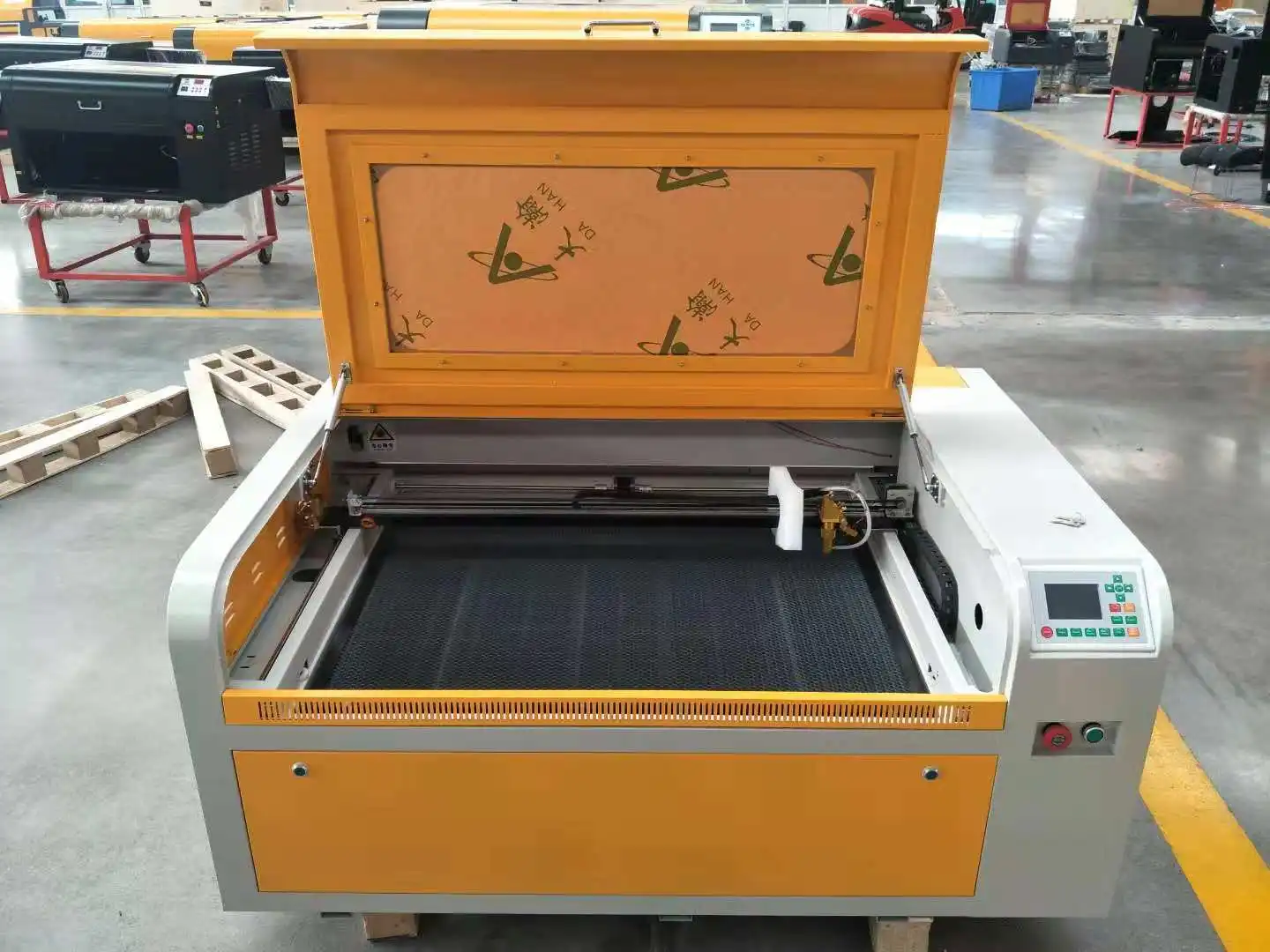 9060 screen protector cutter laser engraver laser cutting machine with 80w in shandong