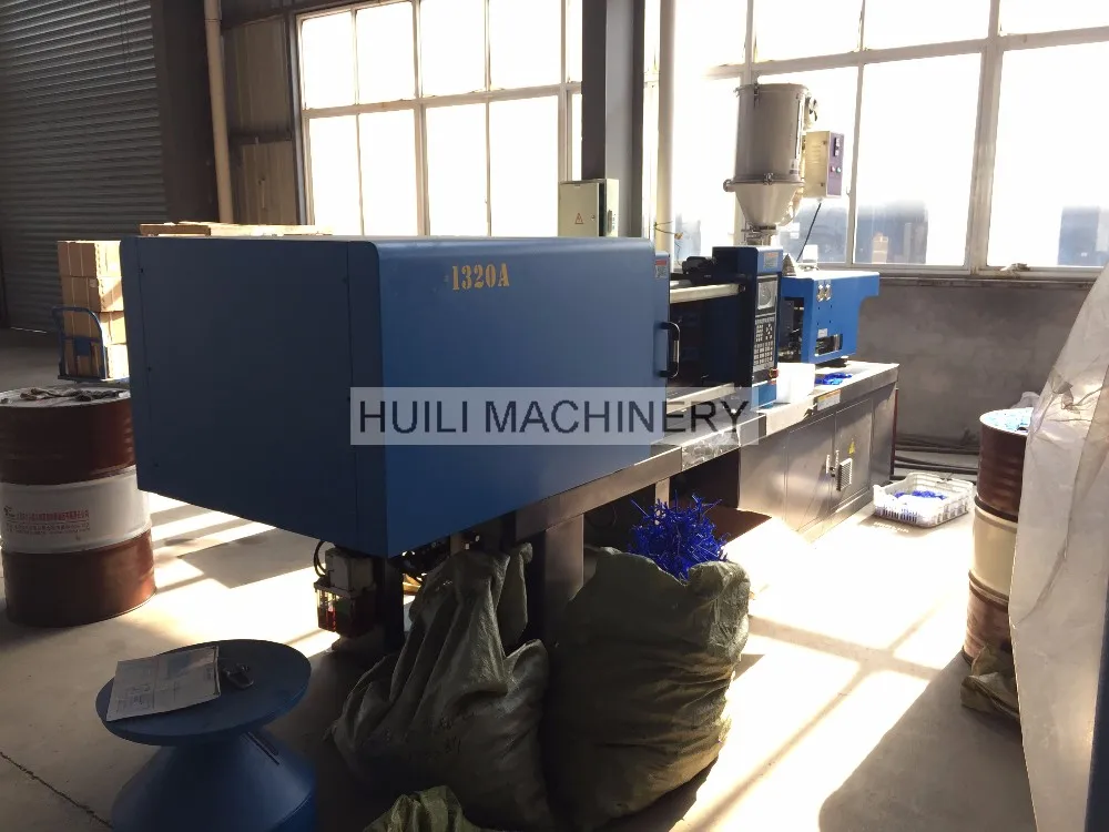 vertical plastic injection moulding machine