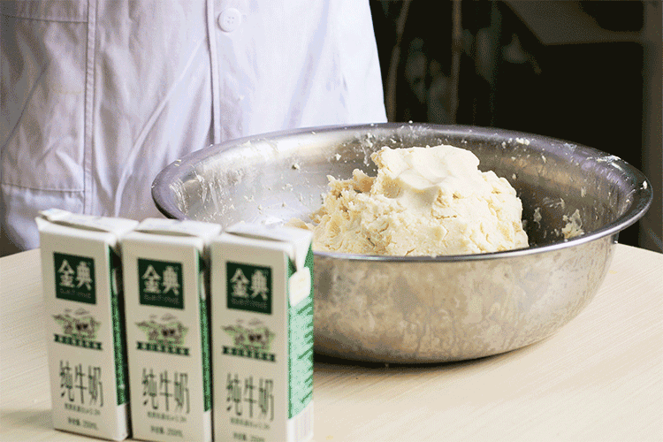 natural organic handmade almond bath soap for dry