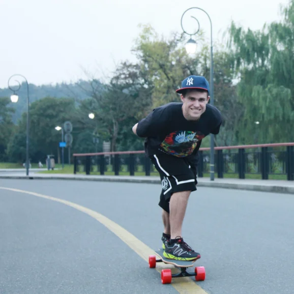 in wheel motorized longboard 35km/h electric skateboard