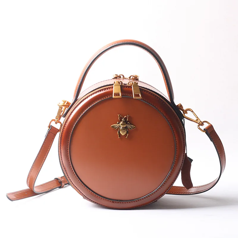 Designer Luxury Bee Genuine Leather Round Bag Fashion Cute Vintage Circular Shoulder Bag Crossbody Mini Bag
Designer Luxury Bee Genuine Leather Round Bag Fashion Cute Vintage Circular Shoulder Bag Crossbody Mini Bag